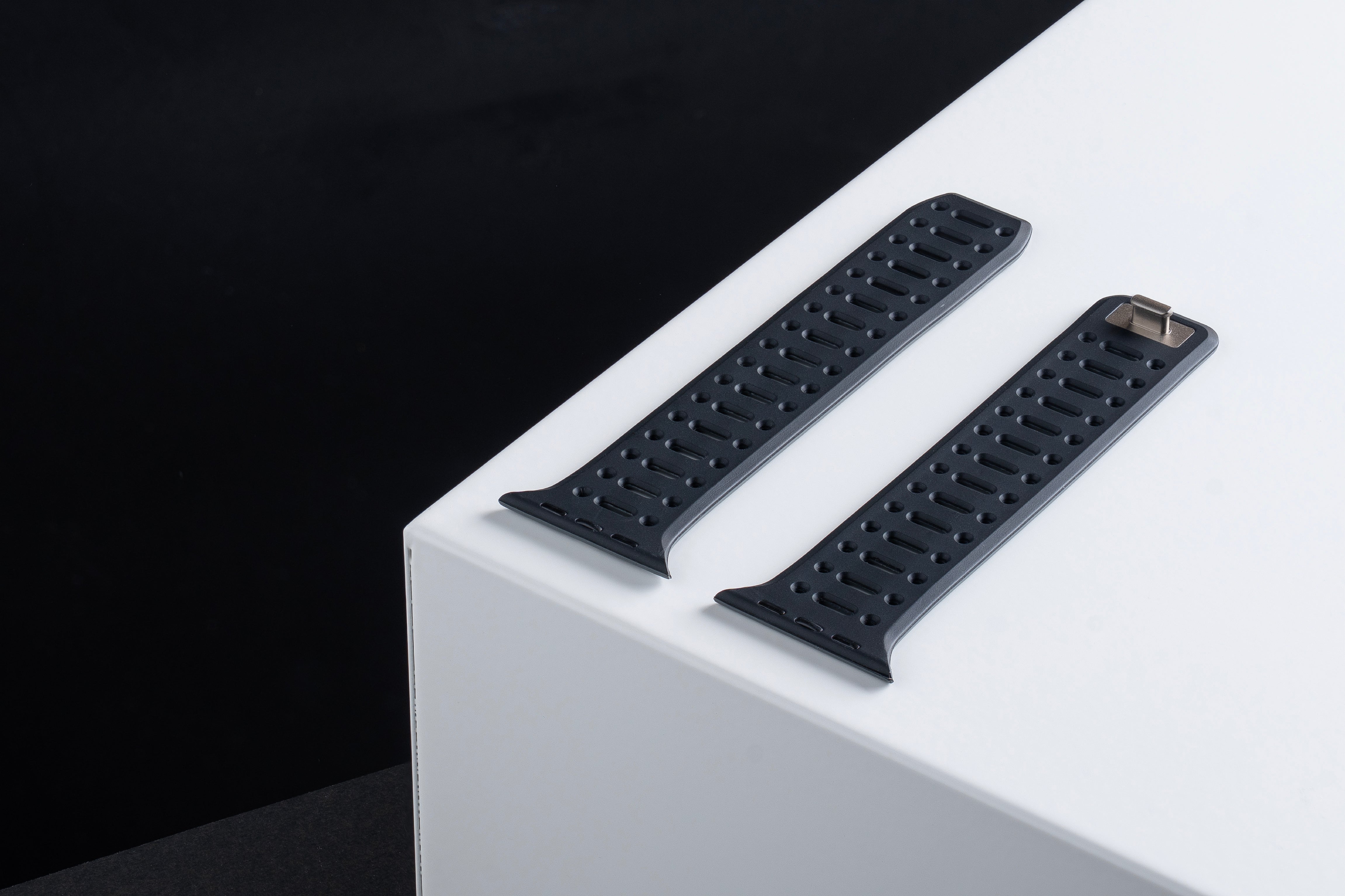 Tekne Combat Silicone Band|Black-Grey