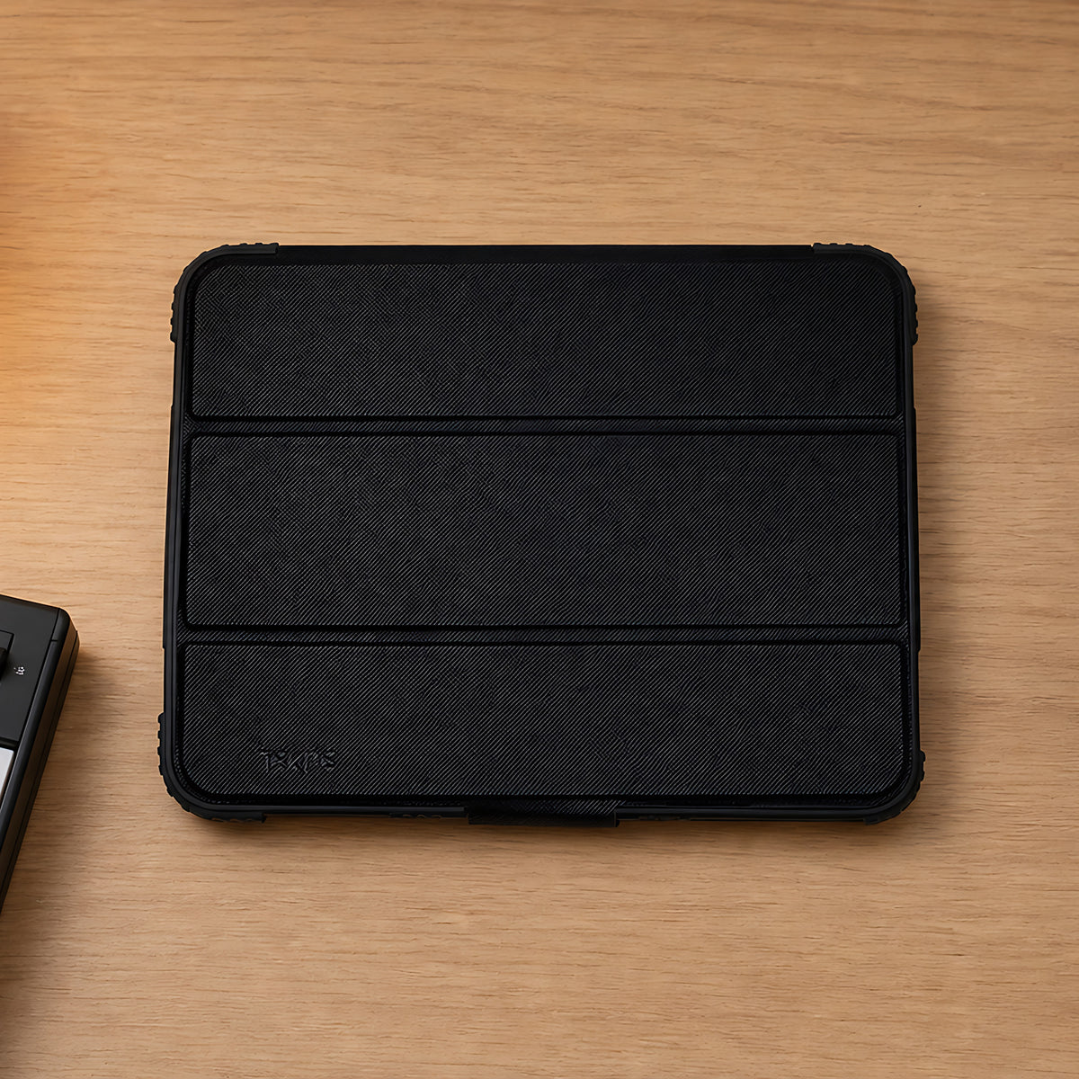 TEKNE Shockproof vegan leather case with stand function for New iPad 11" -Black