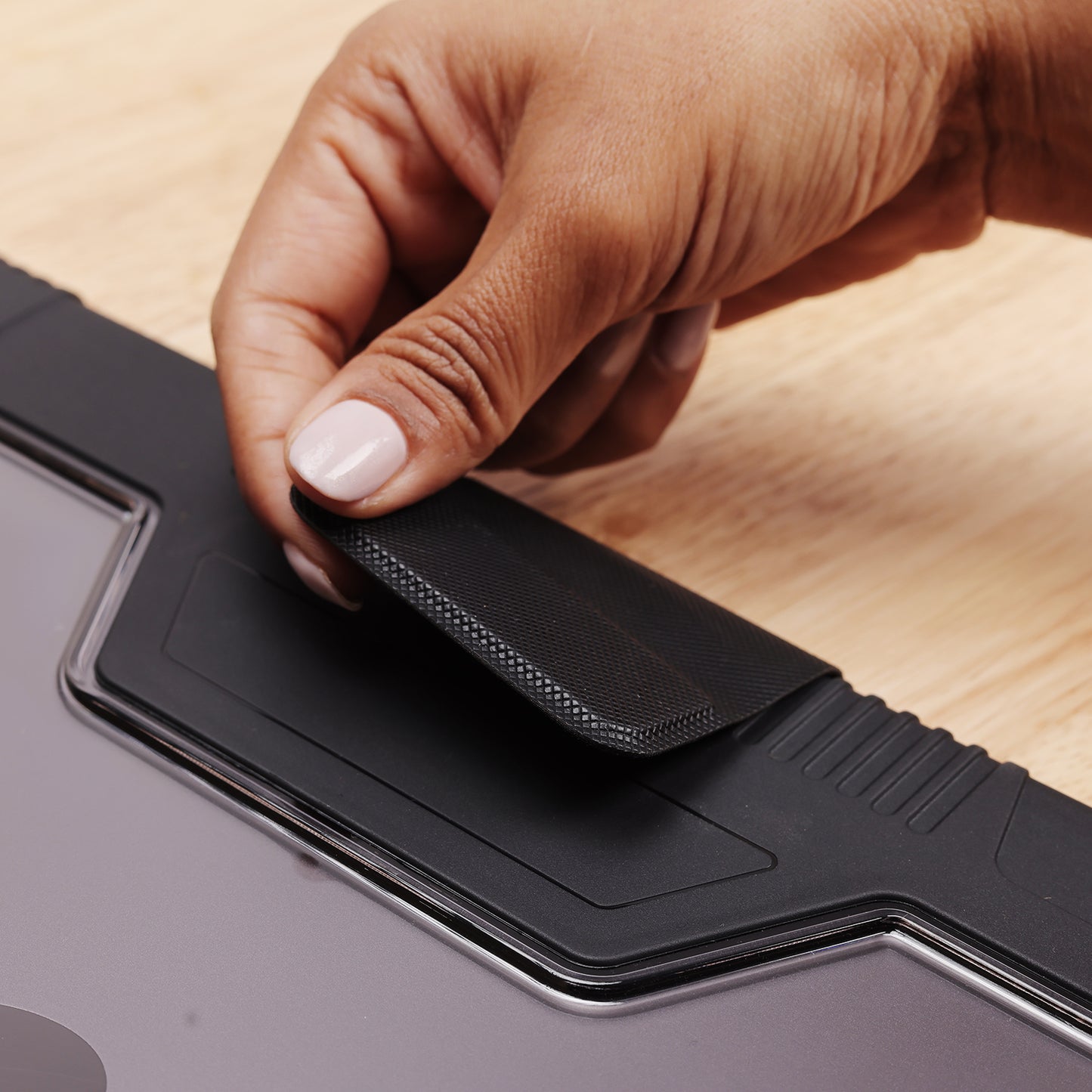 Tekne Shockproof Vegan Leather Case with Stand – iPad Pro 13 (M4)