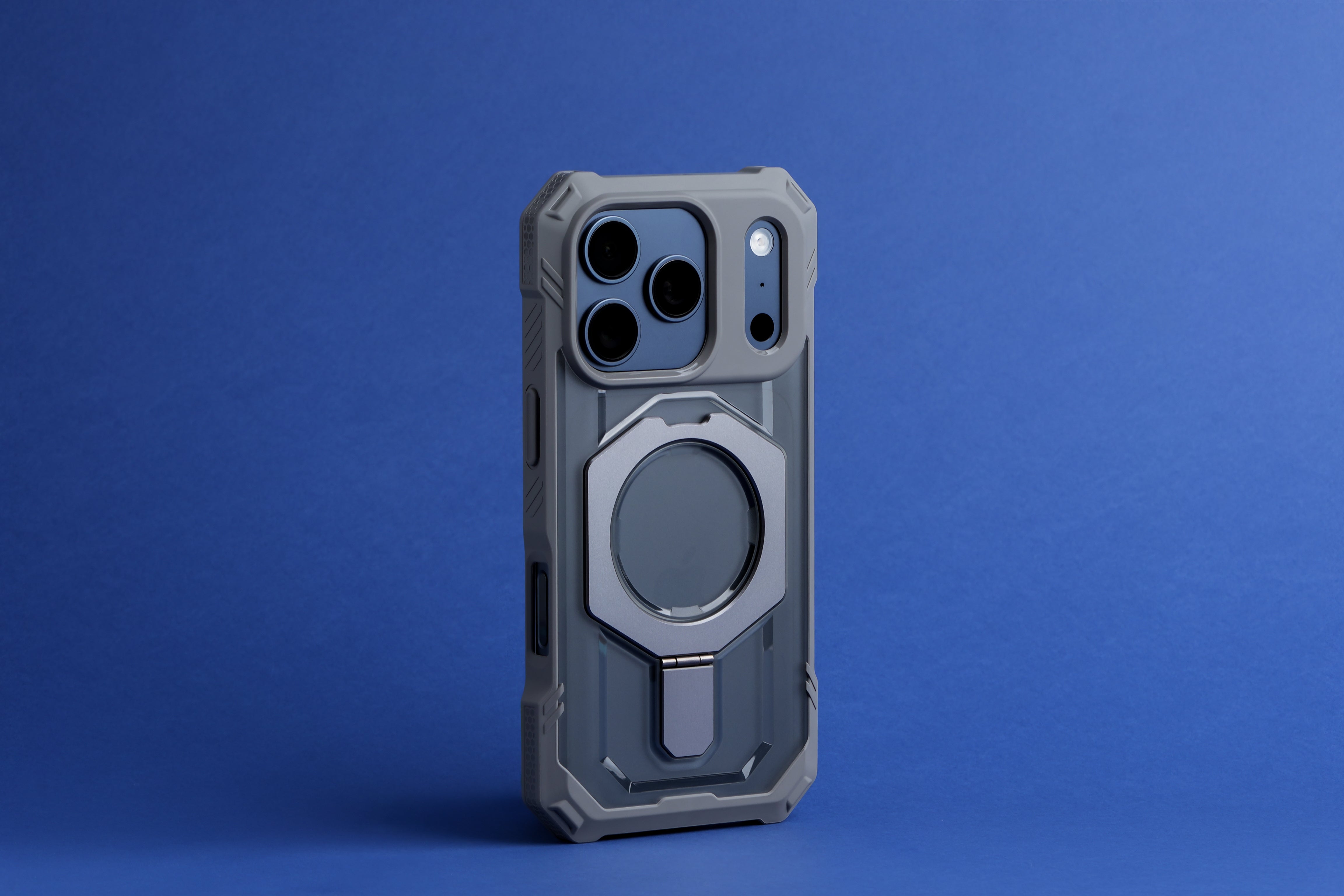 TEKNE Titan Defender Case for iPhone 17 Pro-Grey