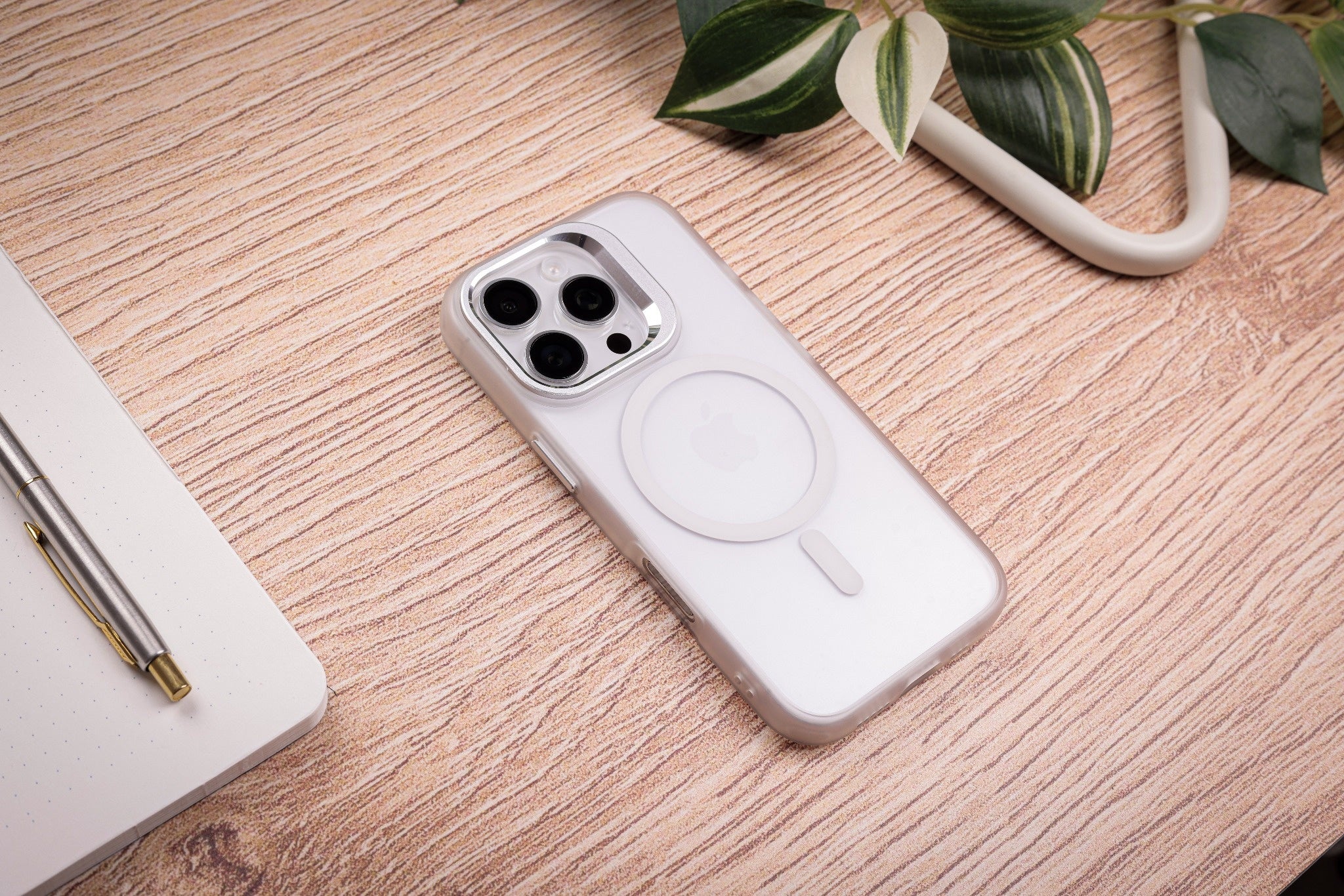 Tekne CRYSTAL Case with Metal Camera Stand for iPhone 16 Pro-White