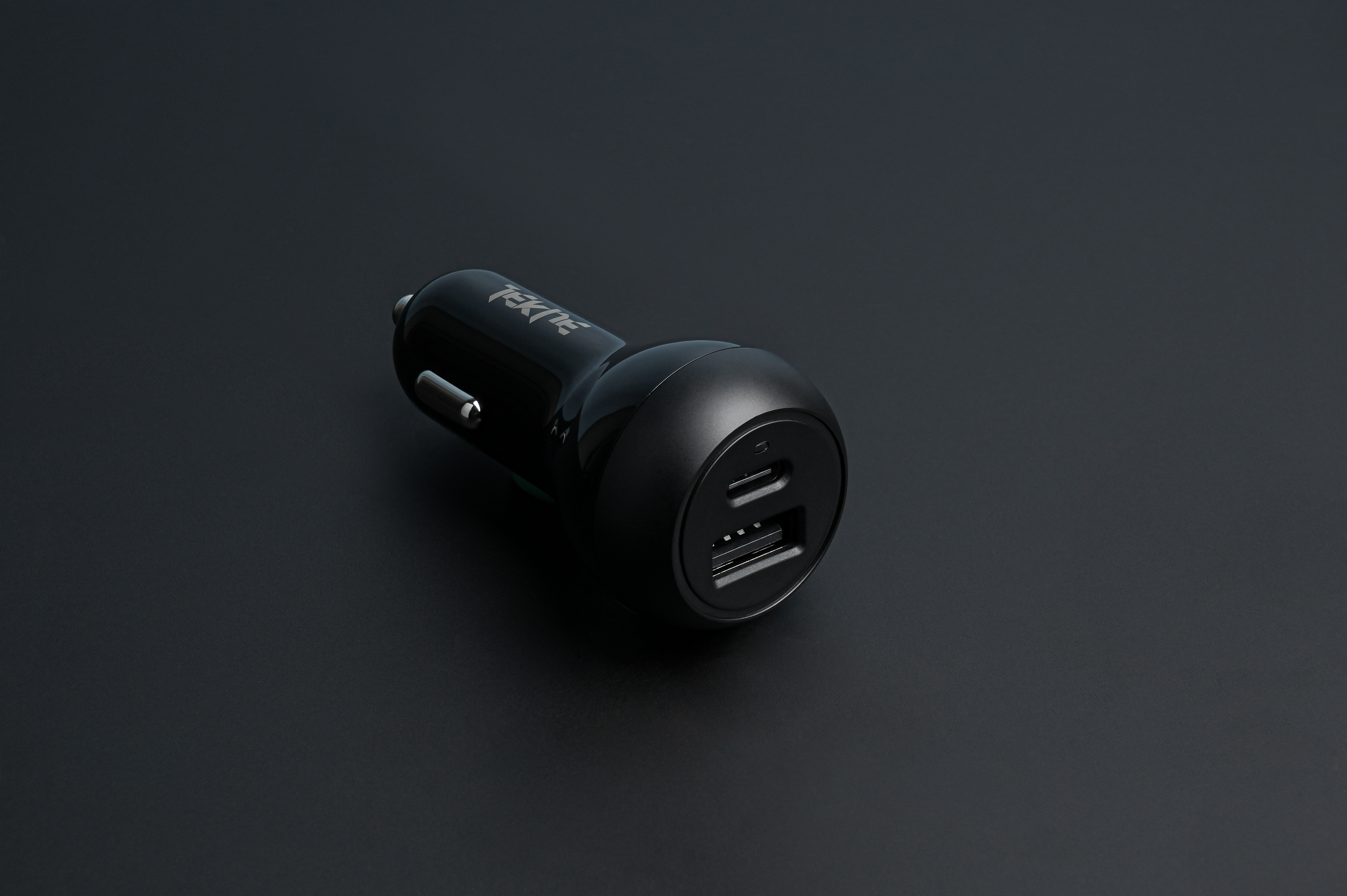 TEKNE Essential PD32W dual ports car charger