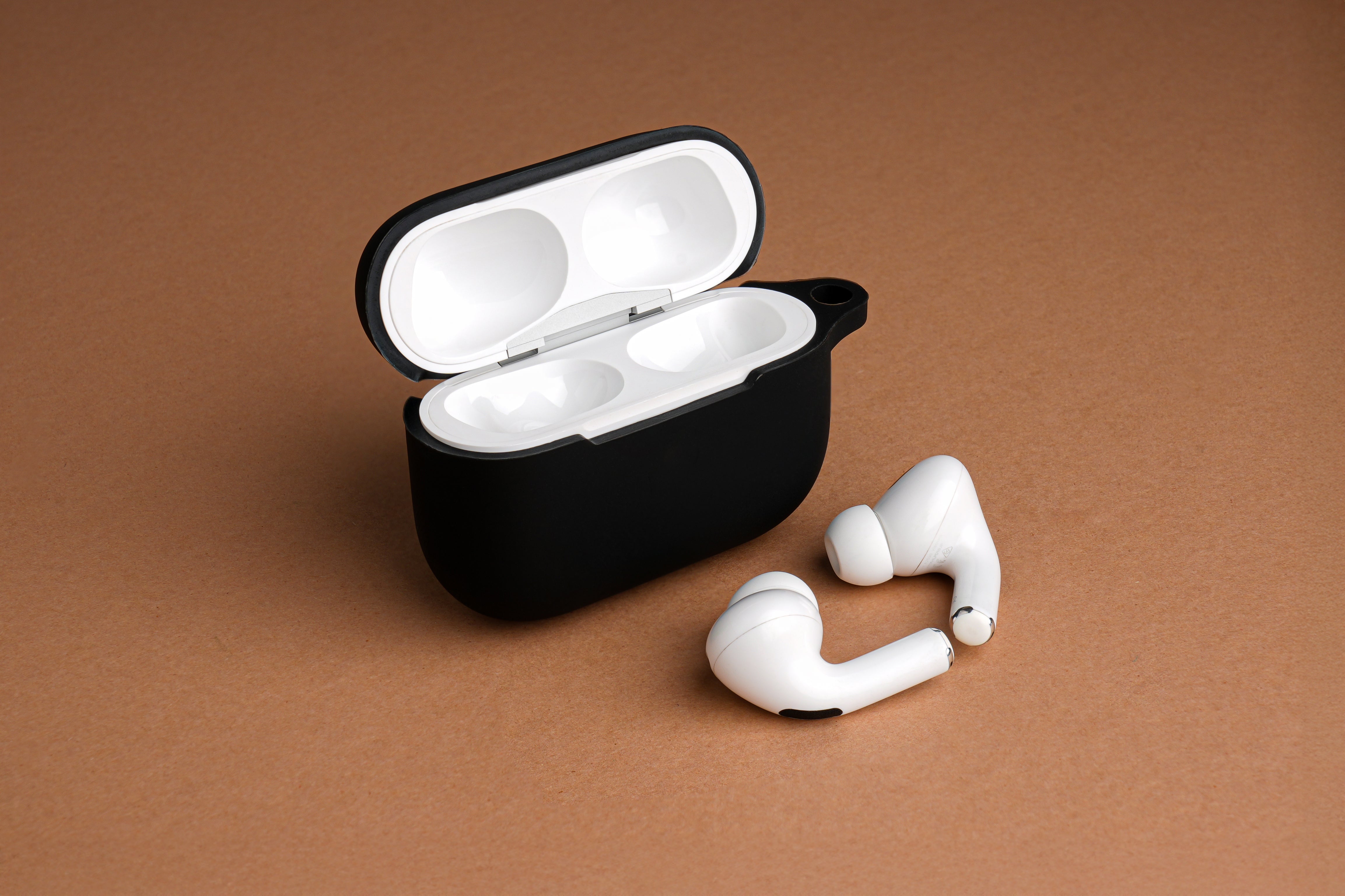 TEKNE Silicone Airpod Case for Airpods Pro-Classic