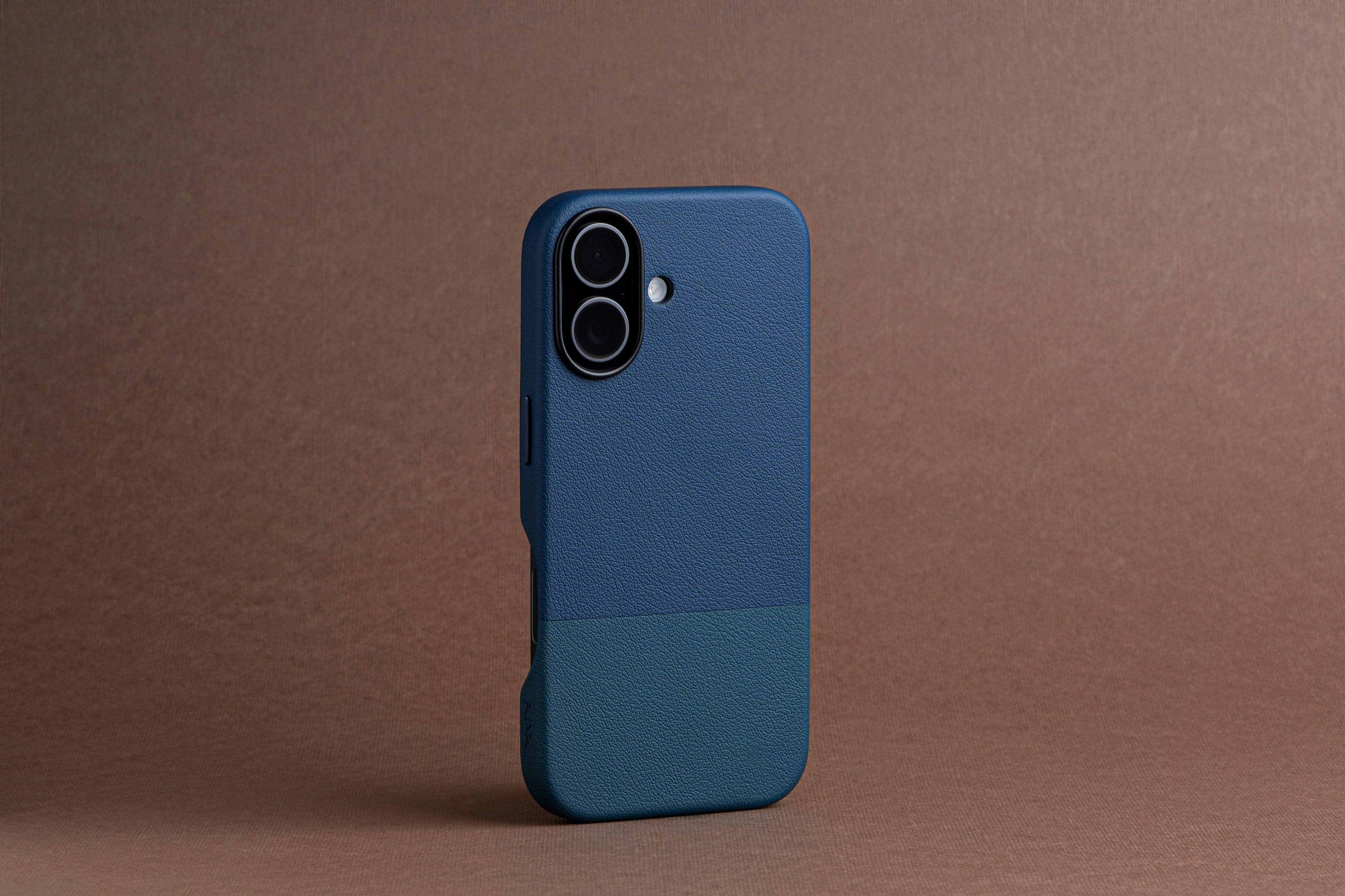 TEKNE DualTone Vegan Leather Case for iPhone 17 -Blue