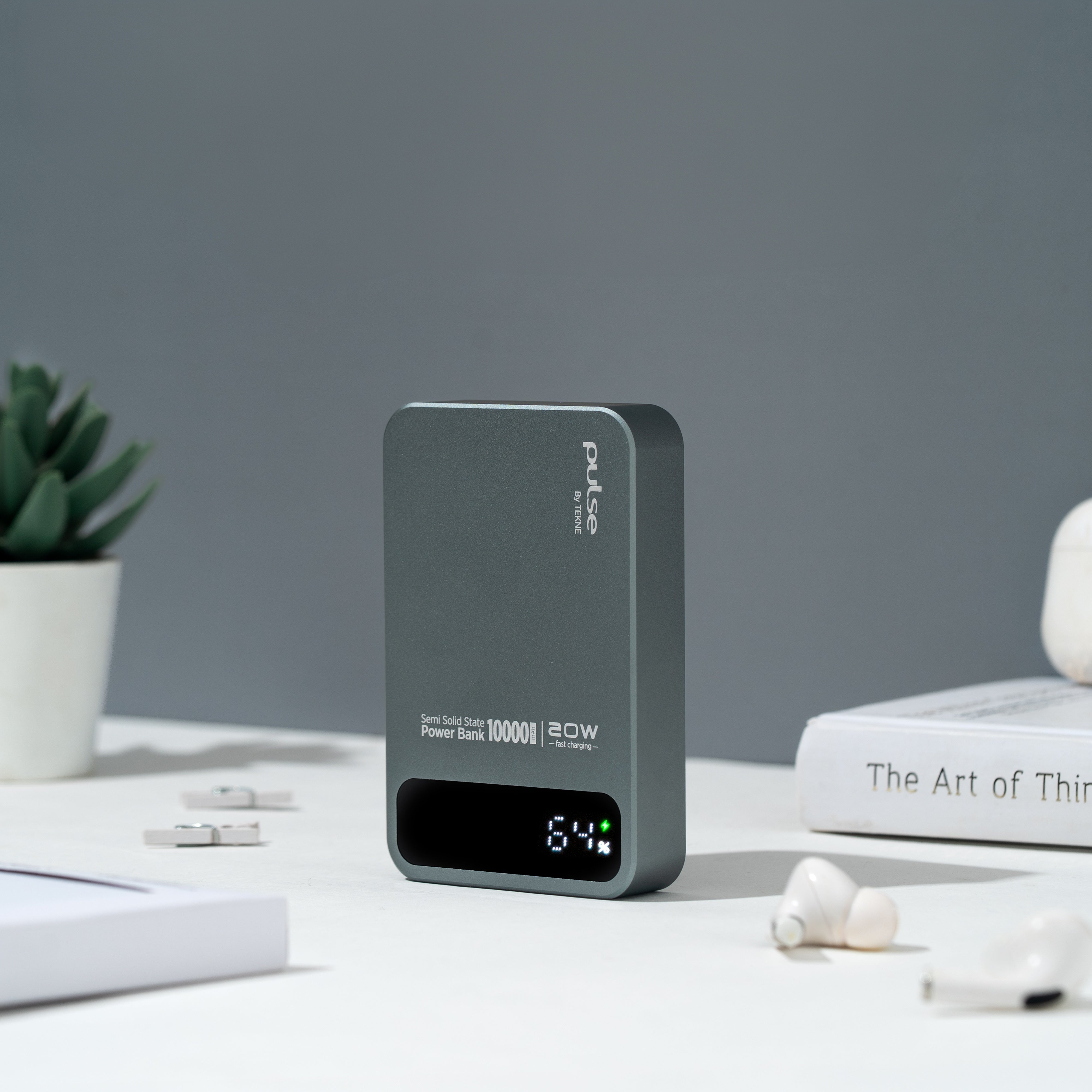 Pulse by Tekne Semi Solid state  10,000 mAh power bank